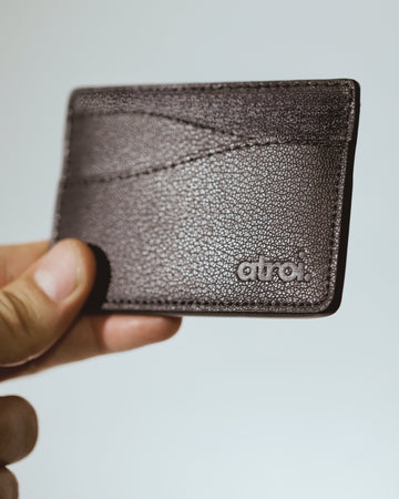 porte·cartes en cuir recyclé.